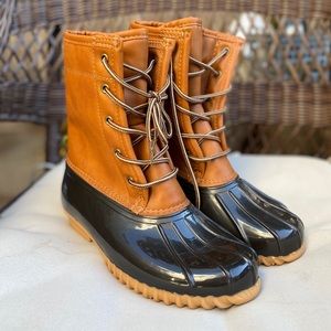 *SOLD* Women’s Original Duck Boots